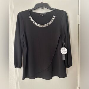 NWT Moa Moa Black 3/4 Sleeve Top Blouse. Size Medium